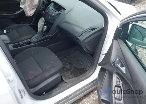 2016 Ford Focus Se z USA, uszkodzony, nr VIN 1FADP3F2XGL327799